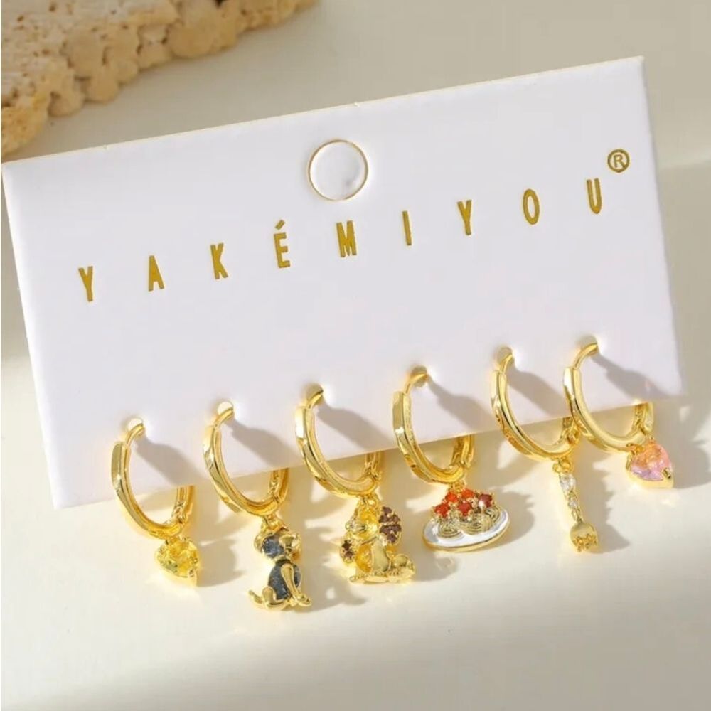 14K Gold Disney Lady & The Tramp Theme Stud Mismatched Huggie Hoop Earrings - Picture 3 of 4